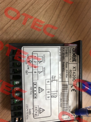 Model : XT420C Dixell