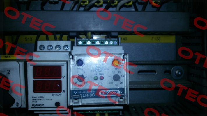 ELR-3C009010000 Megacon