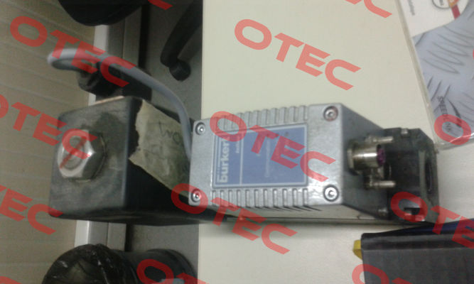 00213928  Burkert