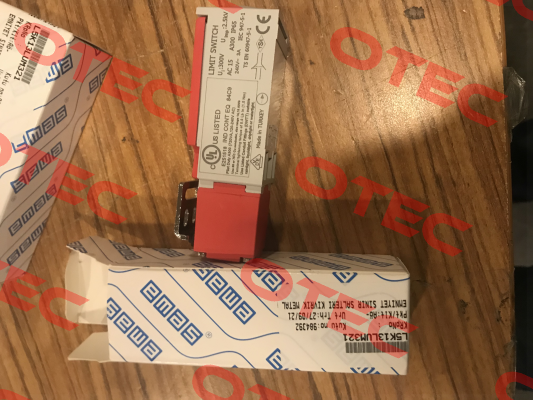 L5K13LUM321 Emas